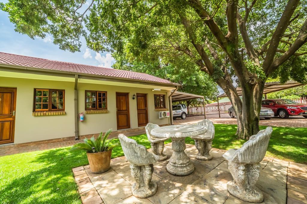 Beryl1 Guest House Клерксдорп Екстериор снимка