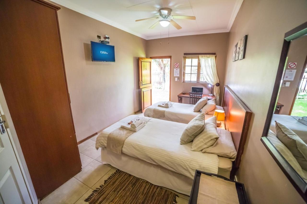 Beryl1 Guest House Клерксдорп Екстериор снимка